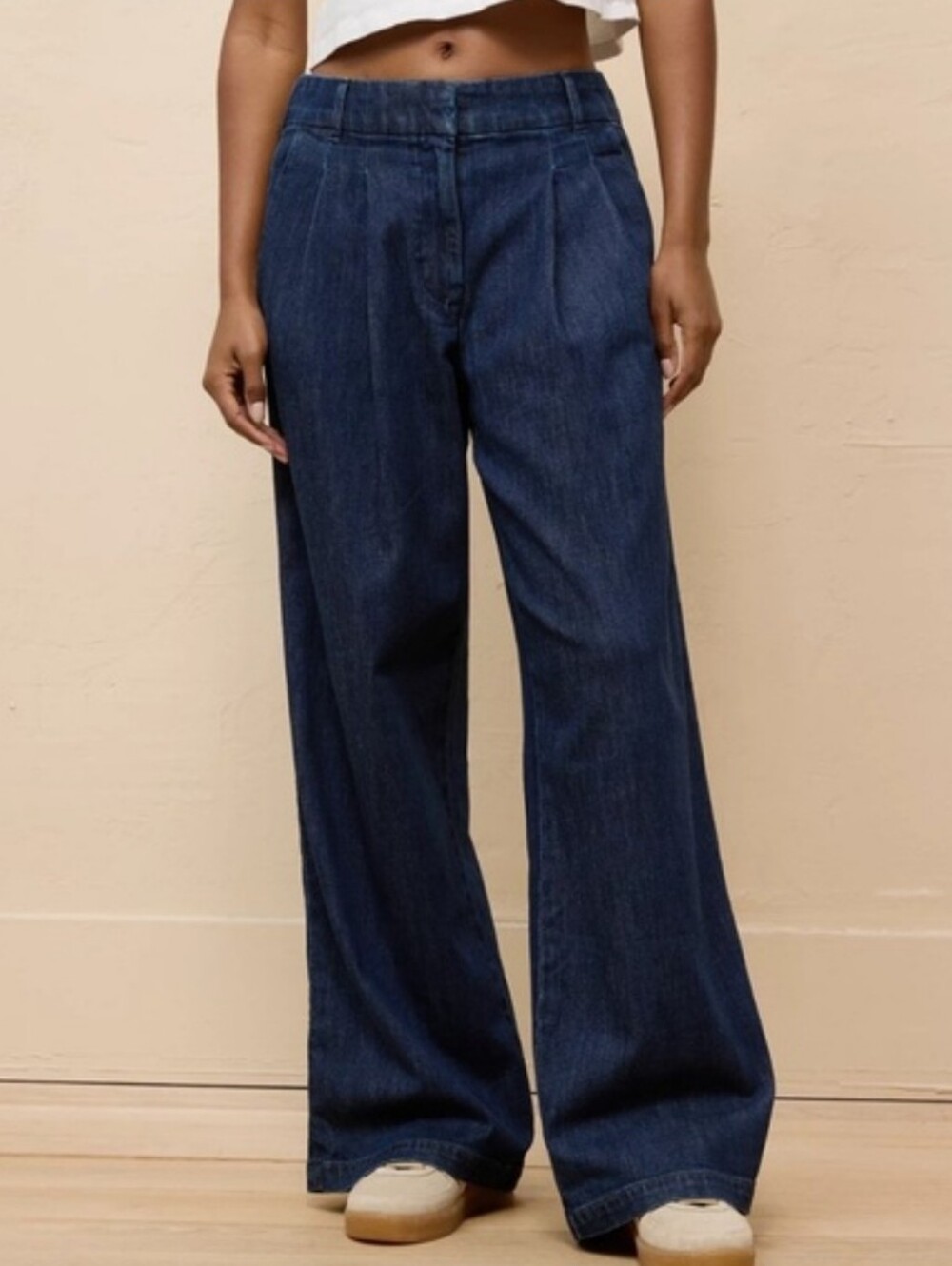 American Eagle Dark Wash Wide Leg Pleated Trouser Pant Women's Size 4